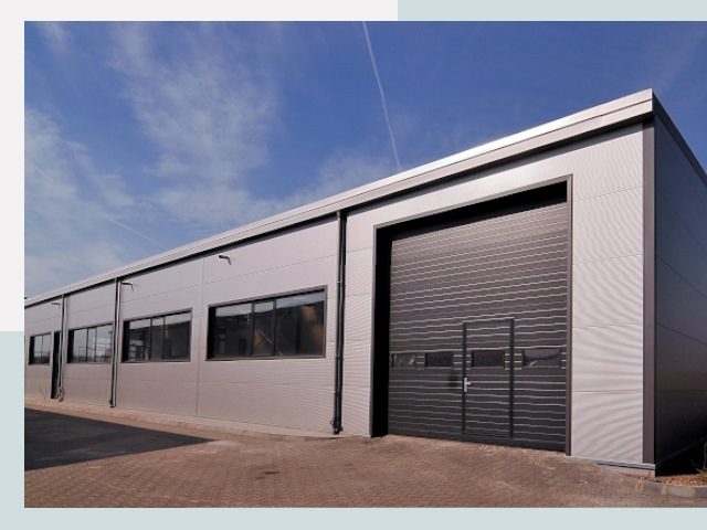 Быстровозводимые склады от СтальСтрой-Сгп по цене 614 руб.